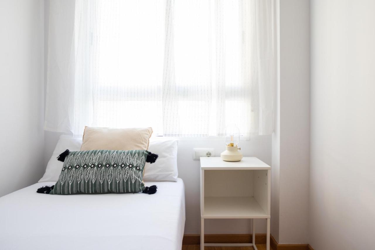 Appartamento Medinaceli Airco, Wifi And Free Parking Valenza Esterno foto