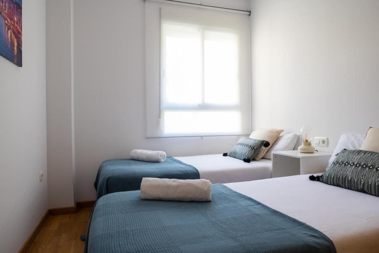 Appartamento Medinaceli Airco, Wifi And Free Parking Valenza Esterno foto